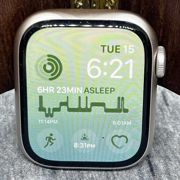 Apple Watch Series 8 41mm Silverlight - Picture 8 of 12